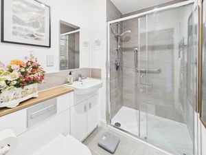 Bathroom- click for photo gallery